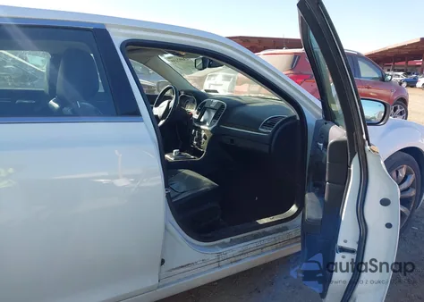 2015 Chrysler 300C из США, поврежденный, VIN 2C3CCAEG9FH921867